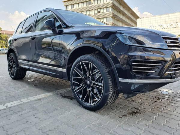 Volkswagen Touareg на дисках Lumma R20 - Фото № 2