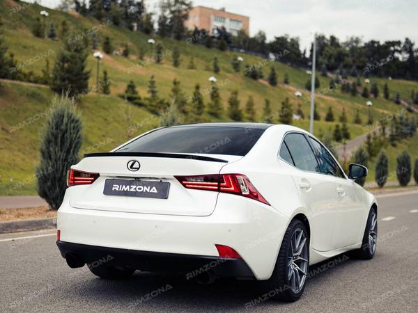 LEXUS IS на литых дисках RFX13 Rohana R18 - Фото № 6