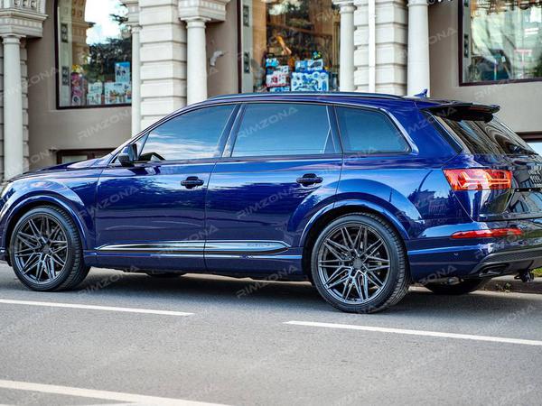 Audi Q7 на кованых дисках в стиле VOSSEN HF7 R22 - Фото № 3