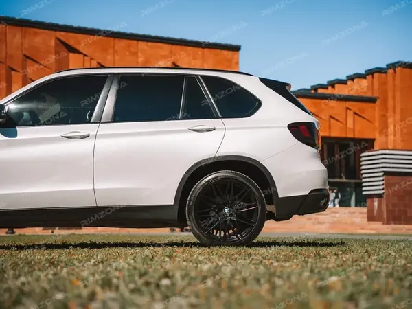 BMW X5 НА ЛИТЫХ ДИСКАХ В СТИЛЕ BMW 818 STYLE R21 - Фото № 7