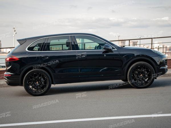 Porsche Cayenne на кастомных кованых дисках R21 - Фото № 2