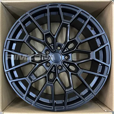 Литой диск В стиле BMW 827 STYLE R19 9J 5x112 ET40 dia 66.6