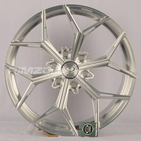 Кованый диск VAGE VF-X01 R20 9J 6x139.7 ET15 dia 106.1