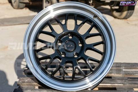 Литой диск RAYS LM R17 7.5J 5x114.3 ET35 dia 73.1