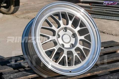 Литой диск RAYS LM R17 7.5J 5x114.3 ET35 dia 73.1