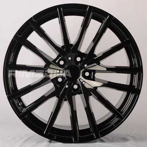Литой диск POWCAN BK5464 R20 9J 5x112 ET35 dia 66.6