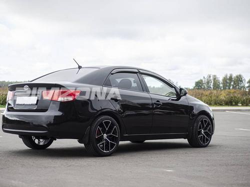 Литой диск HRE FF10 R17 7.5J 4x100 ET35 dia 73.1 - Фото вживую на авто №3