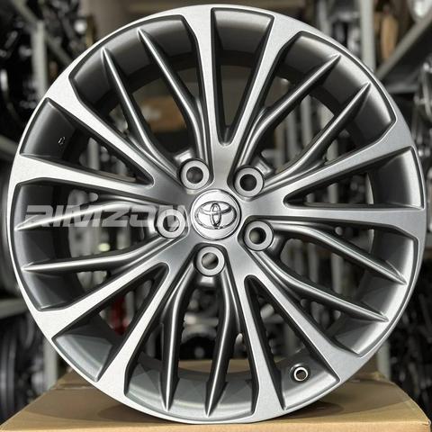 Литой диск В стиле Toyota XV70 R18 8J 5x114.3 ET50 dia 60.1