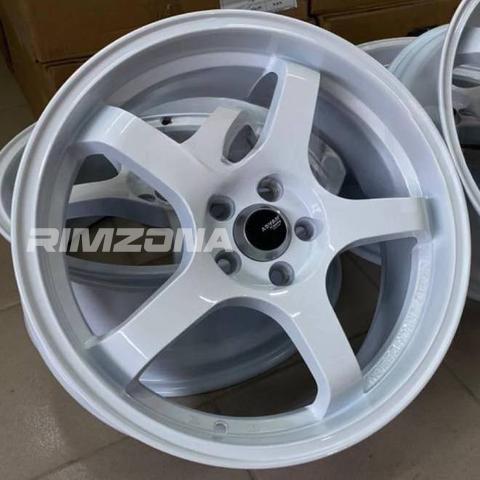 Литой диск ADVAN GT R17 7.5J 5x114.3 ET38 dia 73.1