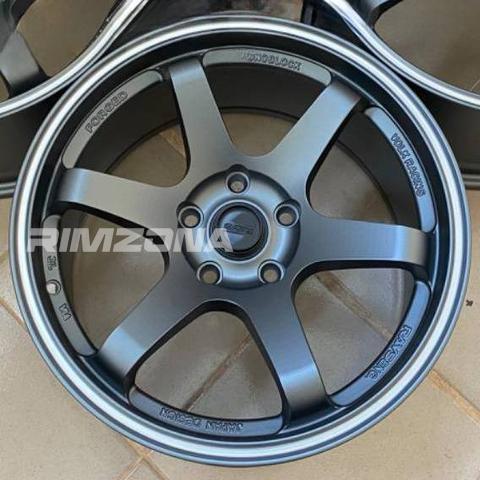 Литой диск RAYS Volk Racing TE37 SAGA S-PLUS R17 9J 5x114.3 ET30 dia 73.1