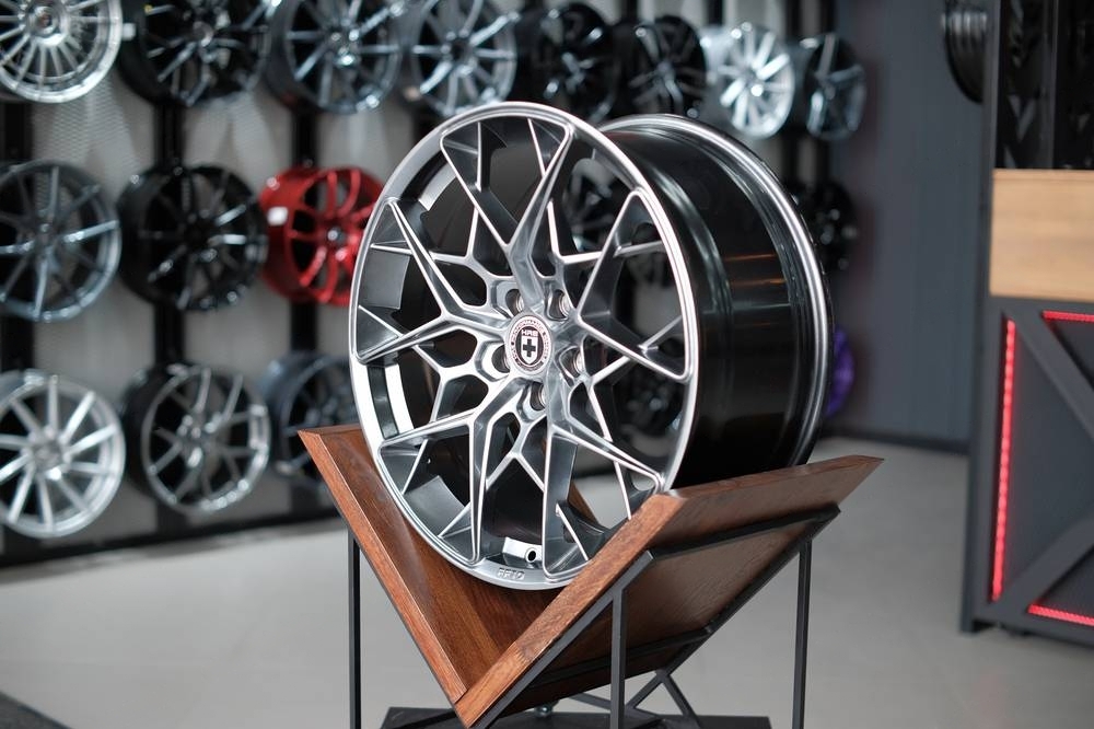 Hre r17 4x100. Диски hre 533. 533 hre r17. диски hre r17 4x100. литые диски ff ff10.